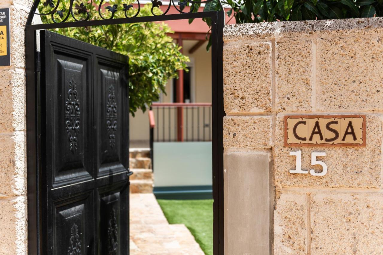 Comfortable 4-Bedroom Villa With Private Gardens Costa Adeje  ภายนอก รูปภาพ